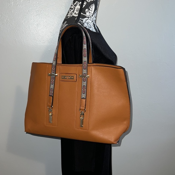 Nichole Lee by Variedades Cristina Large Nikky Shoulder Bag - Picture 7 of 11